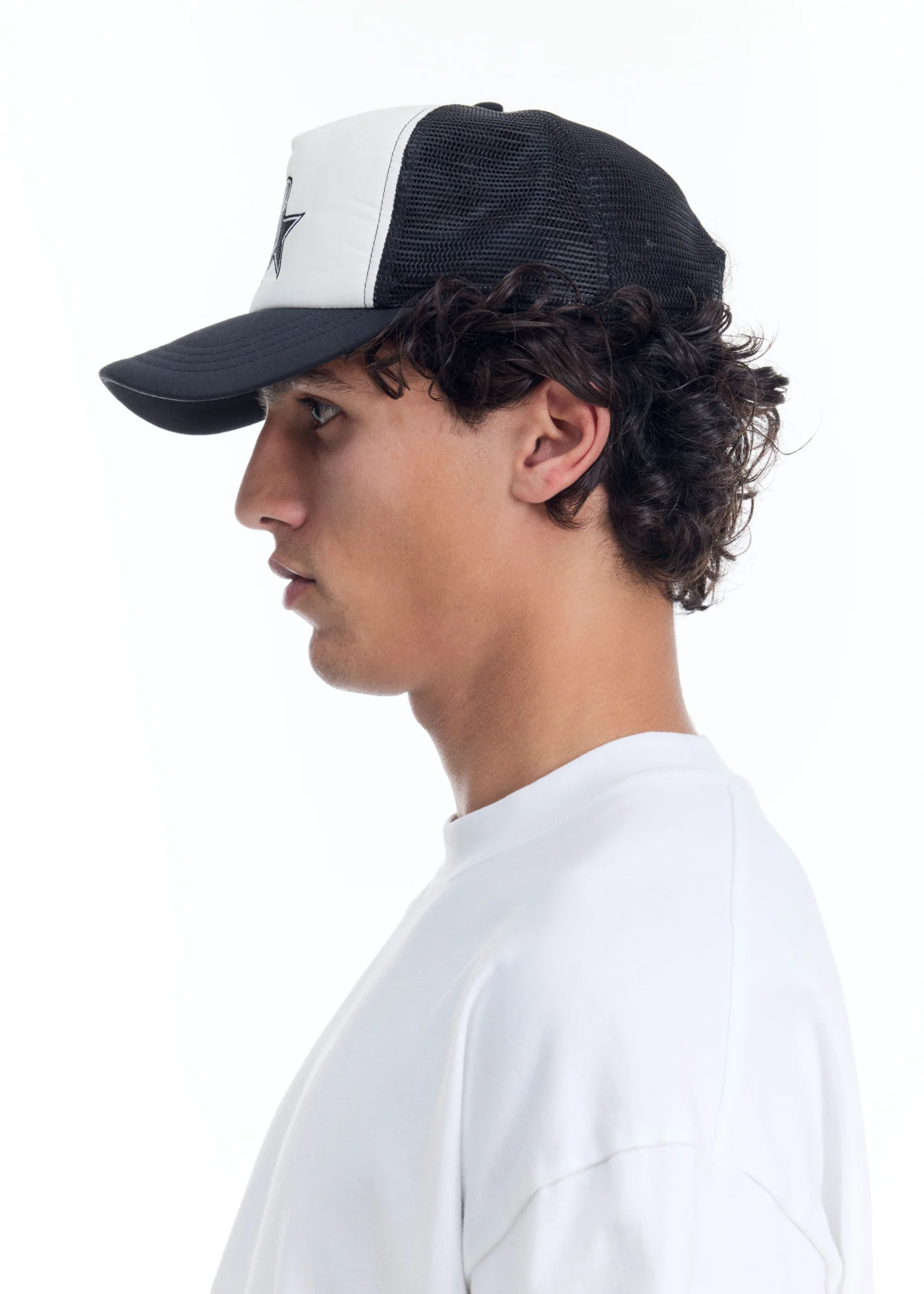 VINTAGE STAR TRUCKER CAP - Image 3